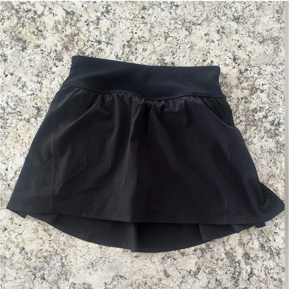 2 for 1 - SPANX Get Moving Skort 🤾🏻‍♀️🏌🏻‍♀️ - Picture 6 of 9